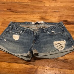 Women’s Hollister size 7 distressed shorts